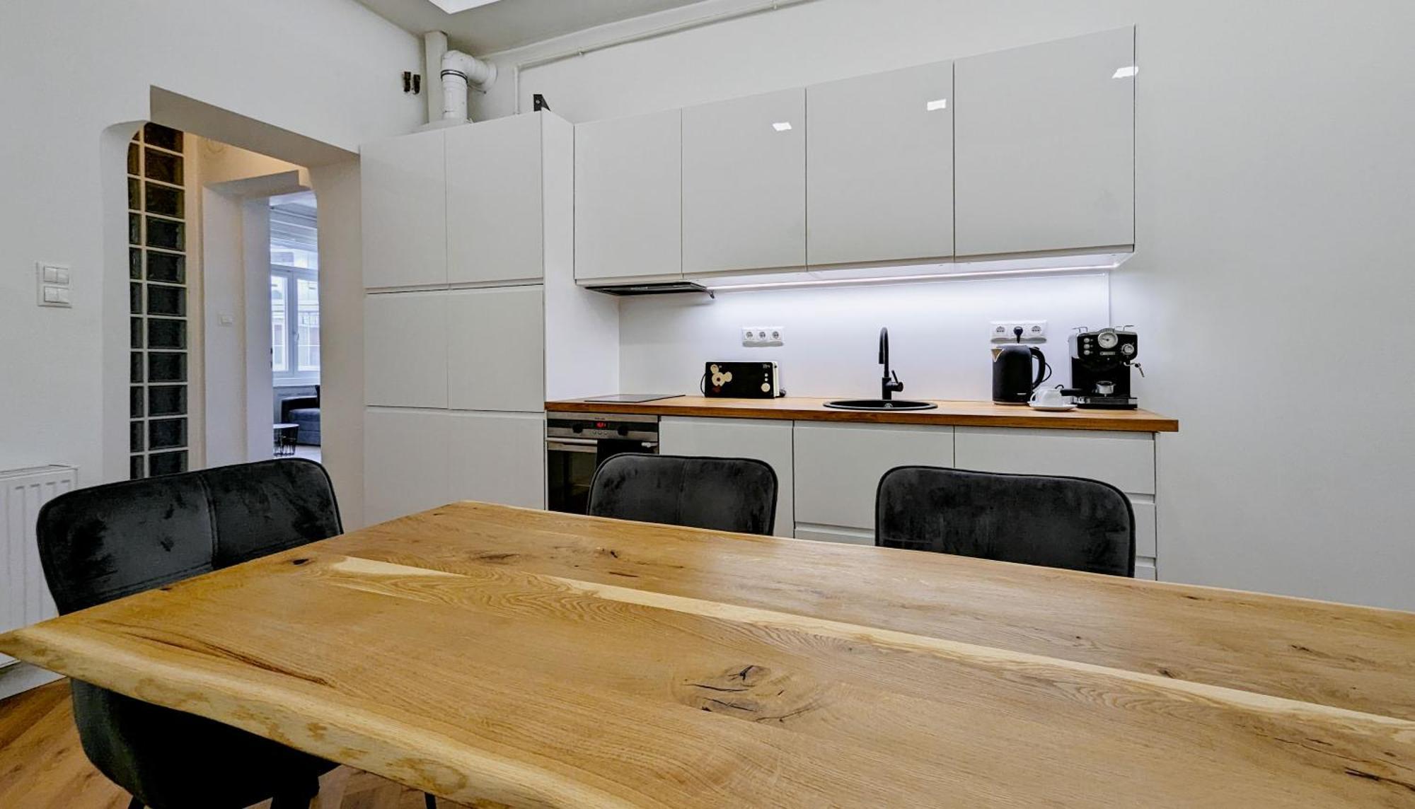 Pedestrian Apartment, The Best Location, Budapest